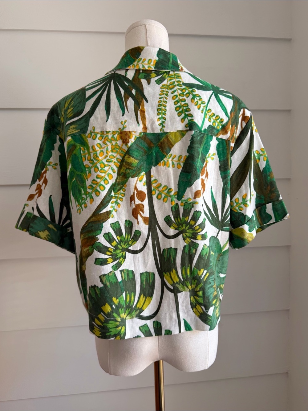 Joie Tropical Green Leaf Print Short Sleeve Linen Button Up Shirt NWT size 8 - Picture 3 of 5